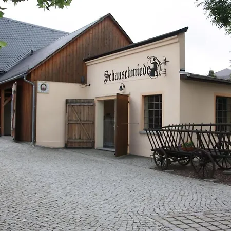 Apartment Landlust, Stadtnah Im Ehemaligem Mit Sauna, Kaminofen Und Grossem Garten